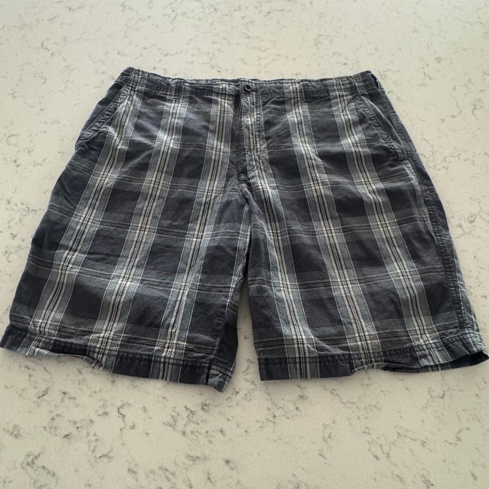 Bass Heritage Collection Shorts Mens 38 Blue Gray Plaid Cotton Flat Front